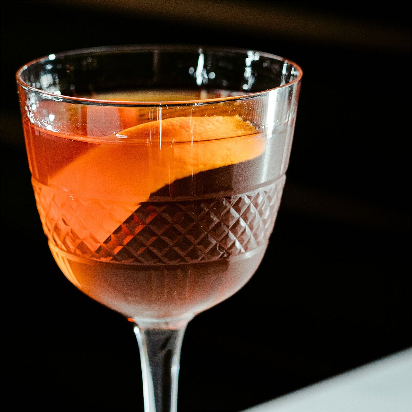 1930s - Era Chrysler Building Cloud Club – Deco Cocktail Glass, 2 - Piece Set (Gift Box Collection) - HISTORY COMPANY