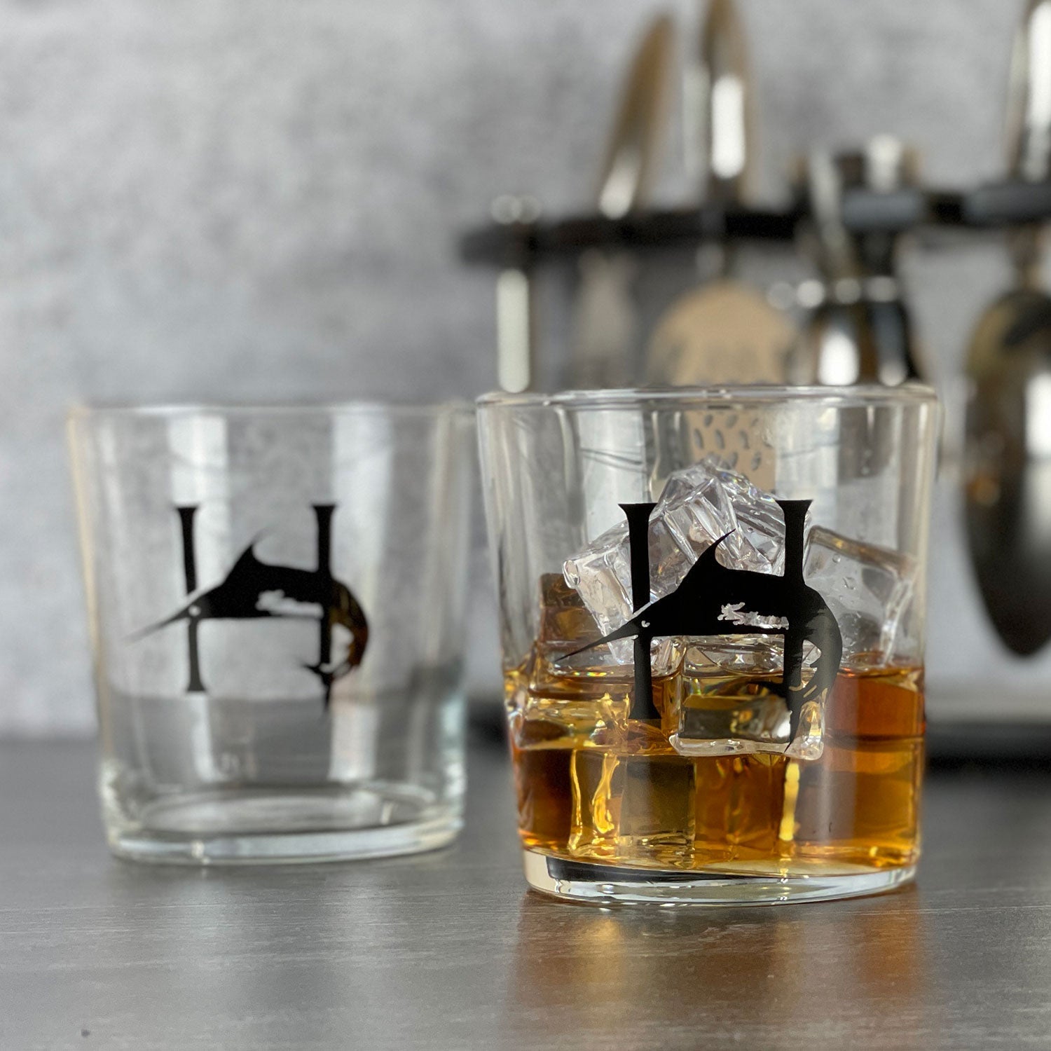 HISTORY COMPANY - Ernest Hemingway Signature "On the Rocks" Drinking Glass (Gift Box Set of 2)