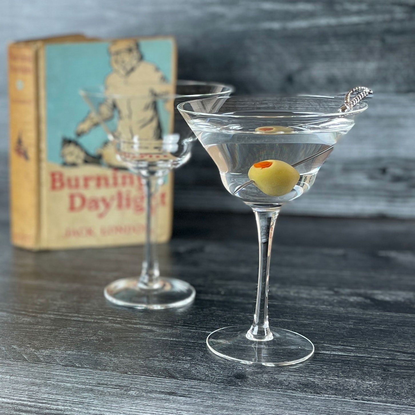 Legendary Jack London "Five O'Clock" Double Martini Glass 2-Piece Set (Gift Box Collection) - HISTORY COMPANY