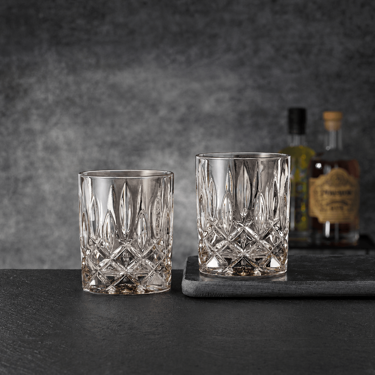 "Men's Bar" at the Astor Crystal Whiskey Glass – Best Gift for Bourbon Lovers – 2 - Piece Set (Gift Box Collection) - HISTORY COMPANY