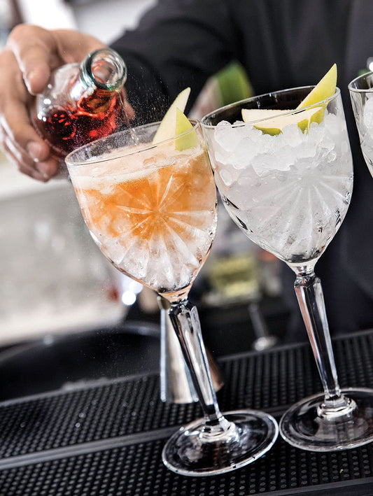Crystal tall cocktail glass with clear finish, ideal for highballs, spritzes, and modern bar service