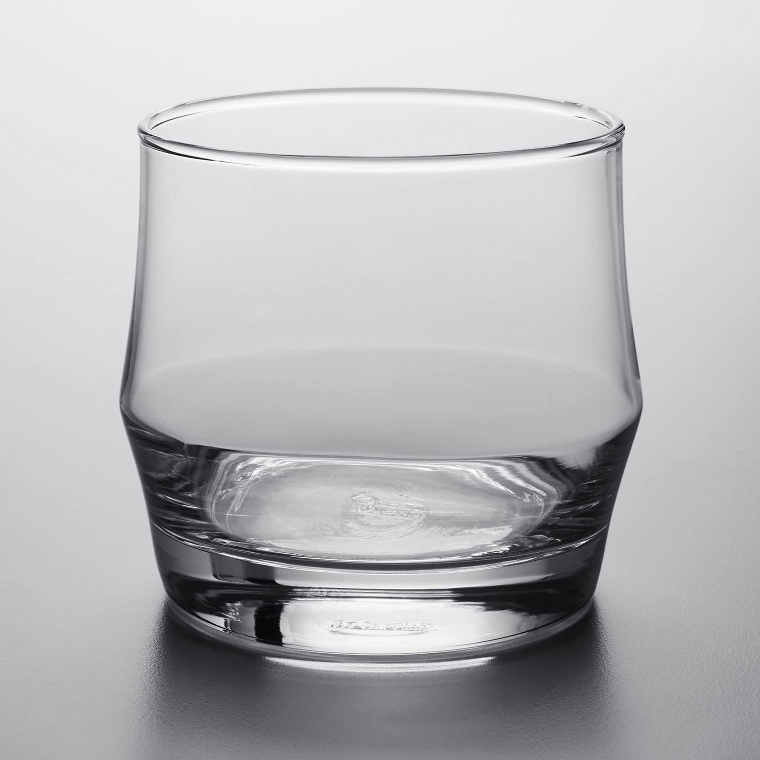 HISTORY COMPANY - Inspired by iconic Las Vegas nightclubs, this 2-piece Copa Room Whiskey Glass set is perfect for fine spirits.