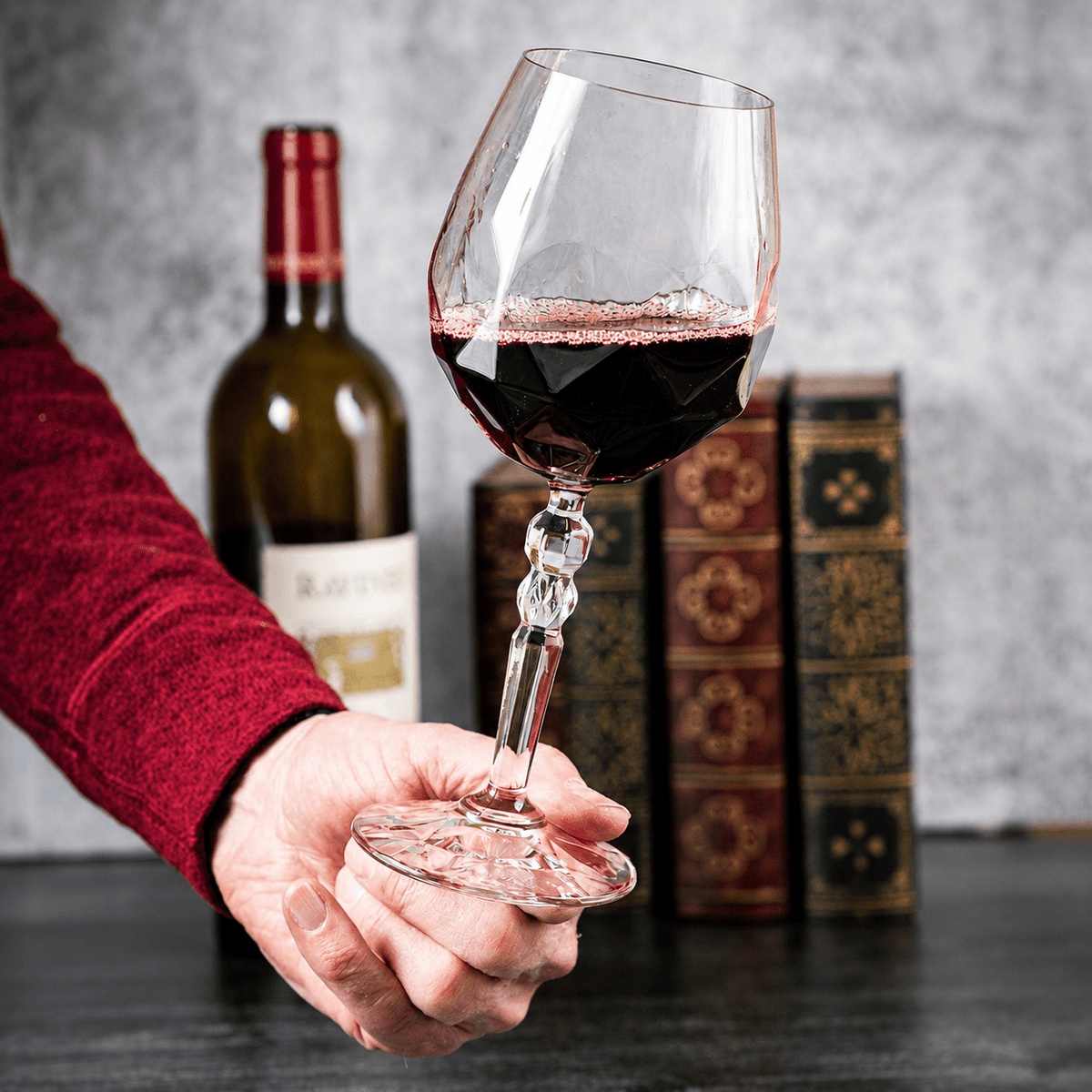 The Meditation Wine Glass - Designed by Luigi Veronelli for Mindful Sipping (Gift Box Collection) - HISTORY COMPANY