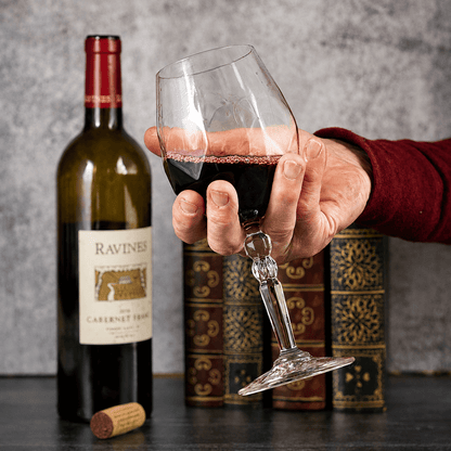 The Meditation Wine Glass - Designed by Luigi Veronelli for Mindful Sipping (Gift Box Collection) - HISTORY COMPANY